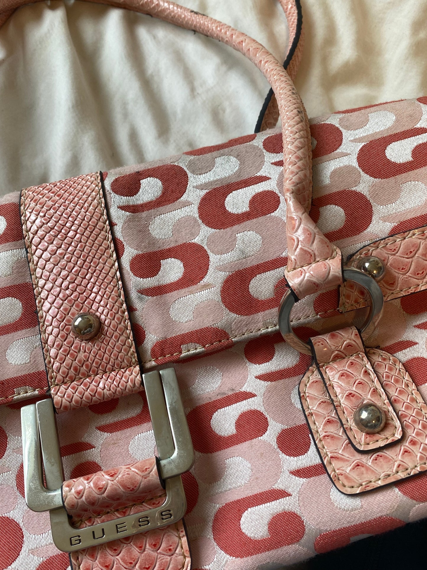 00s Pink Guess Bag